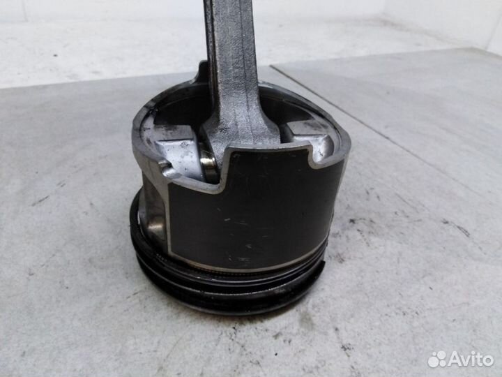 Поршень с шатуном