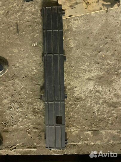 Накладка решётки переднего бампера volkswagen polo