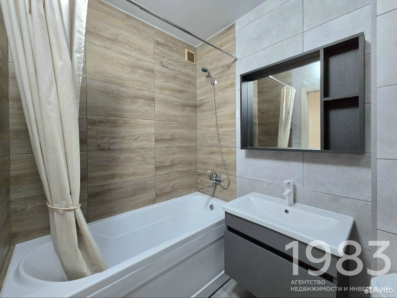 Воронеж, Херсонская улица, 21А, подъезд 4