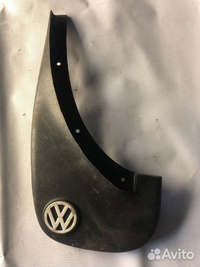 Брызговик задний левый Volkswagen Sharan 7M8 AAA