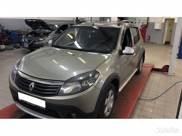 Renault Sandero Stepway 1.6 МТ, 2011, 248 525 км