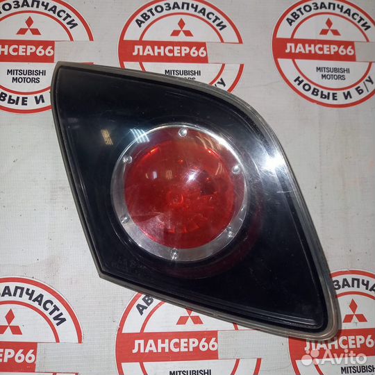 Фонарь задний левый В крышку мазда 3 вк хэтчбек