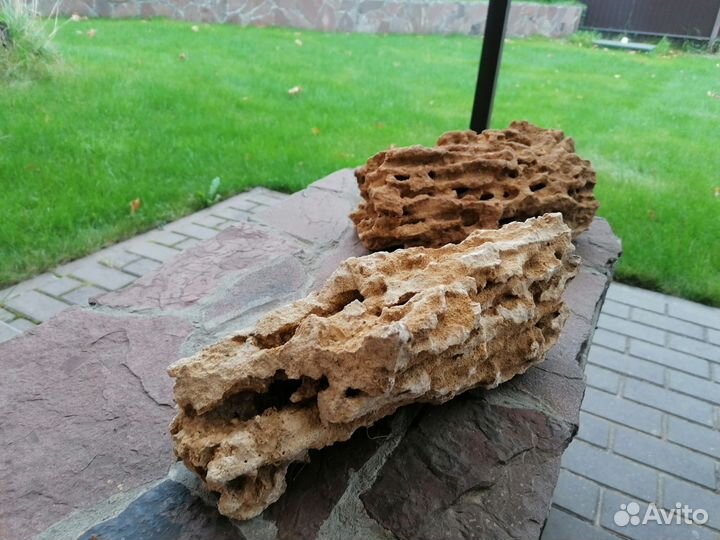 Грот (камень) для аквариума