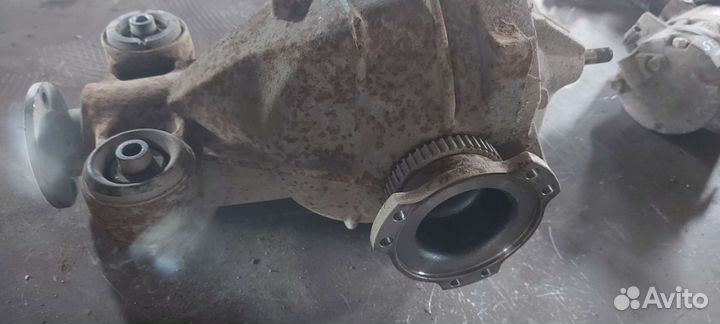 Редуктор задний на Nissan Skyline v35