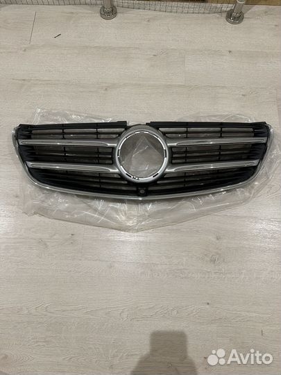 Решетка радиатора Mercedes V class W447