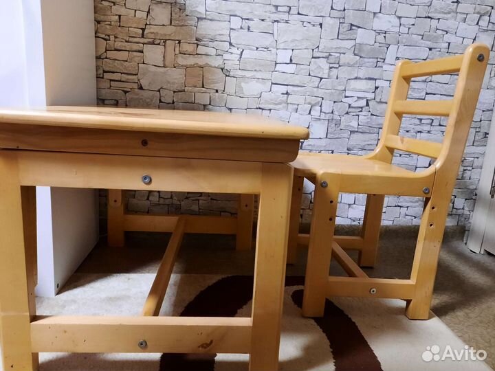 Детский стол и стул