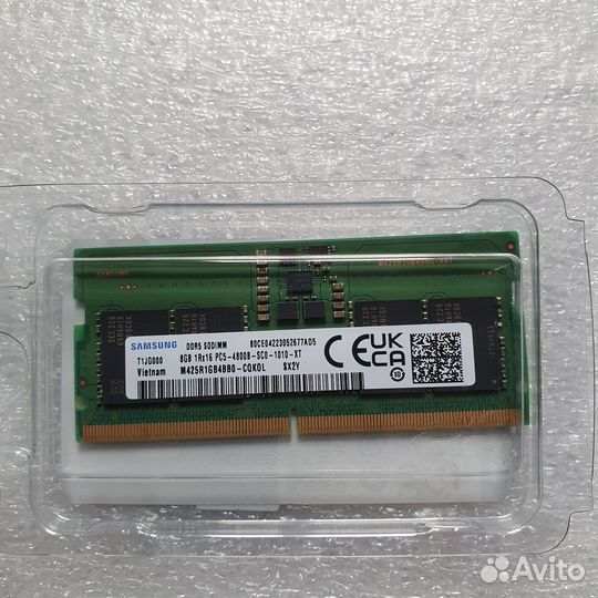 Samsung/Crucial DDR5-4800 8GB for laptop new