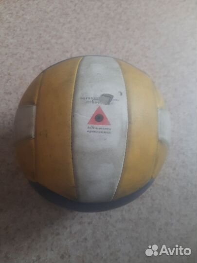 Волейбольный мяч бу