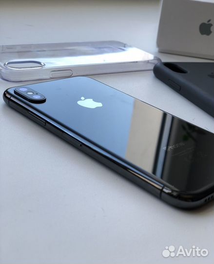 iPhone X, 256 ГБ
