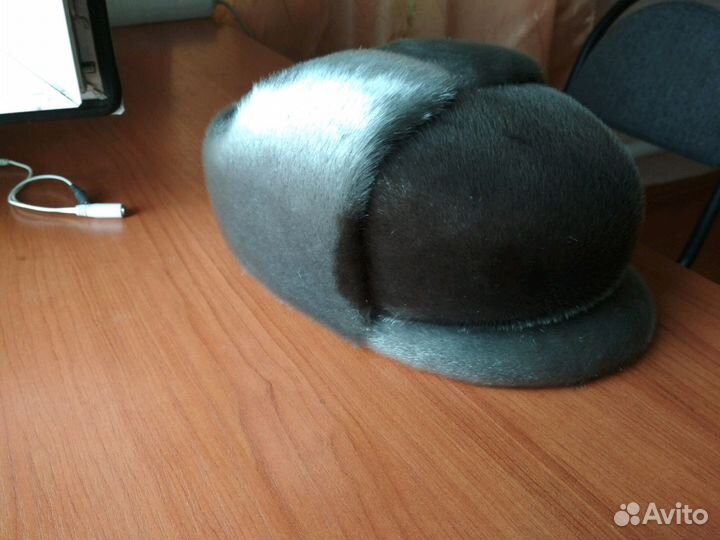Мужская шапка. окружность головы: 56-58