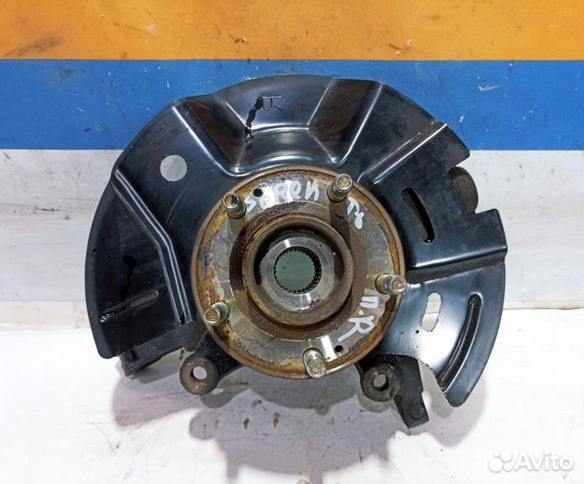 Кулак поворотный передний правый Kia Sorento 2 XM