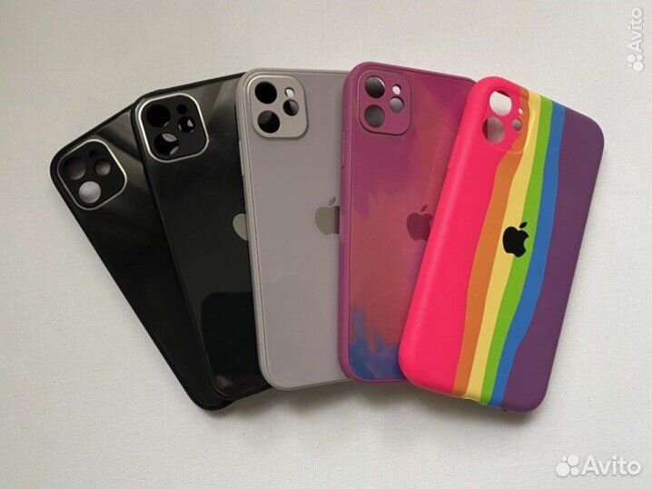 Чехлы на iPhone 11