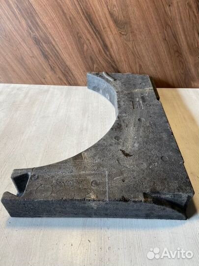 Ящик под инстумент правый Volkswagen Golf