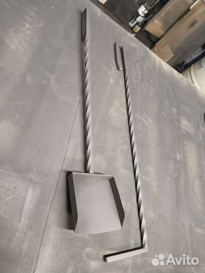 Совок полукруглый / кочерга в подарок