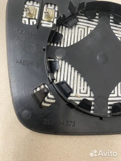 Зеркальный элемент Skoda Rapid/ VW Polo