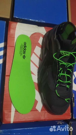 Кроссовки adidas