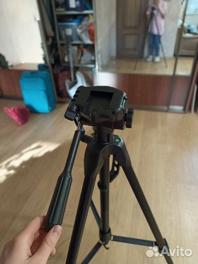 Штатив для фотоаппарата