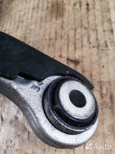 Рычаг продольный задний левый Mercedes-Benz