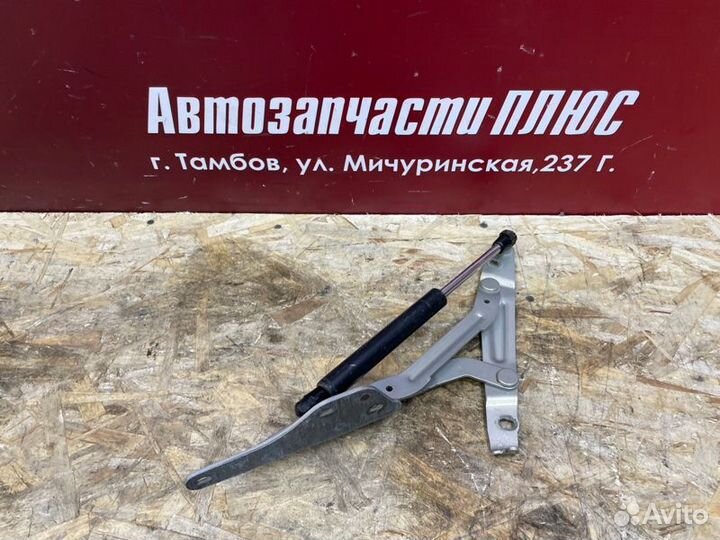 Петля крышки багажника правая LADA Kalina