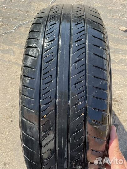 Dunlop Grandtrek PT2 215/70 R16