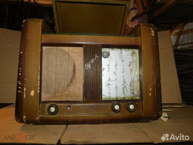 Старинная радиола Урал 1952 г. Сталинский Ампир