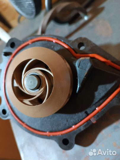 Водяная помпа Пежо 3008 120лс и термостат