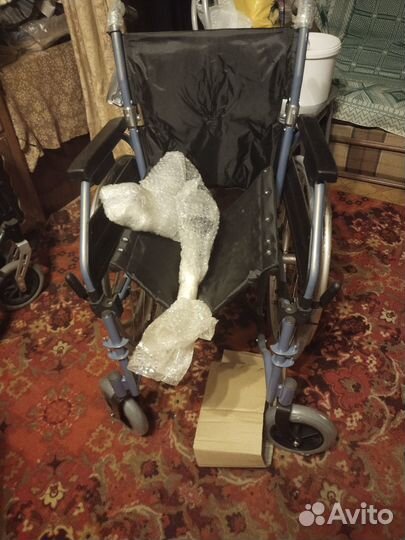 Инвалидная коляска новая