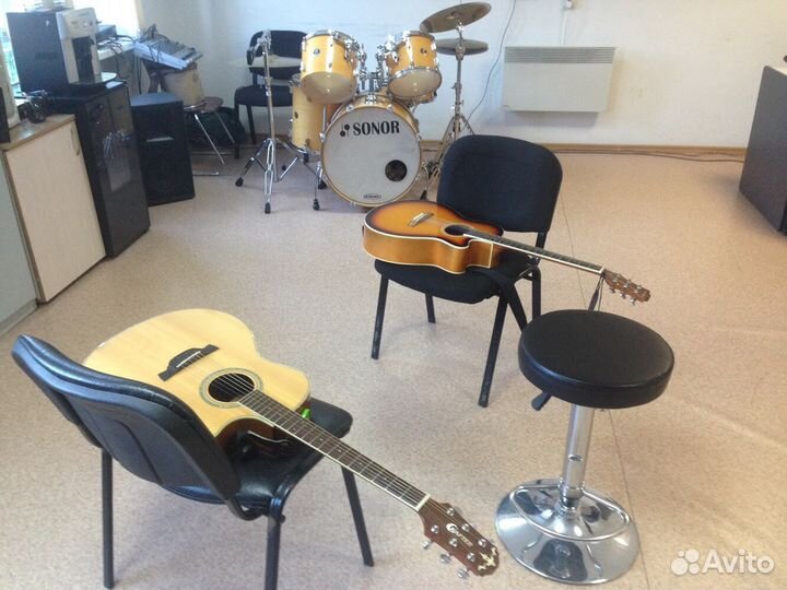 Уроки игре на Электро классической и акустической