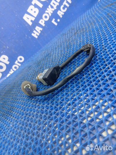 Датчик педали тормоза Hyundai Accent седан G4EC