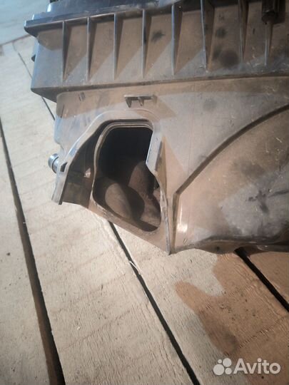 Верхняя крышка воздушного фильтра Ford Mondeo 4