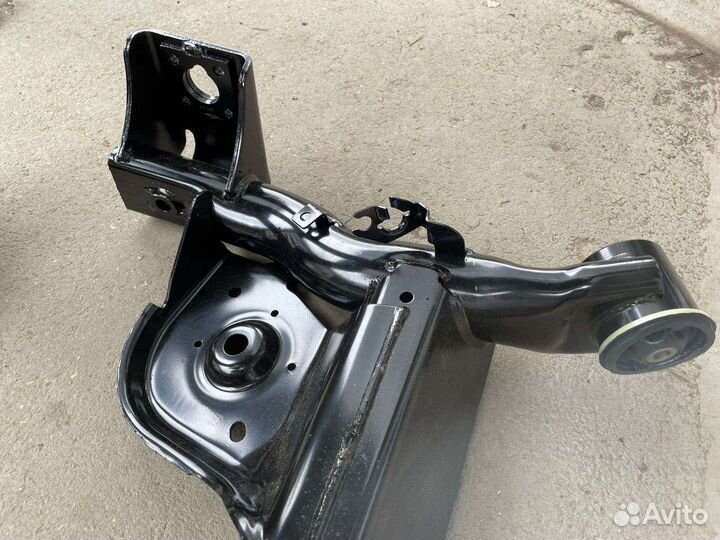 Задняя балка веста