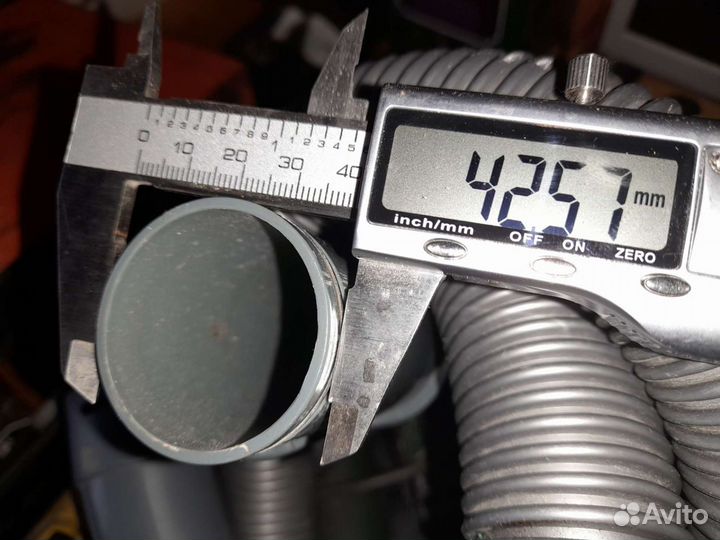 Шланг и щетка для пылесоса bork