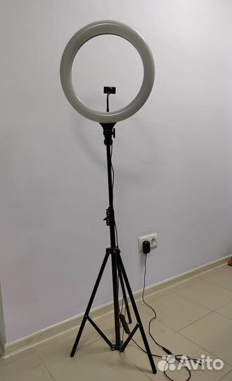 Кольцевая лампа 36 см