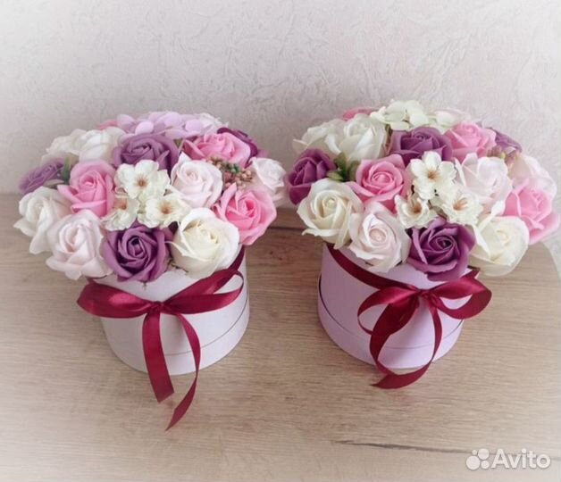 Мыльные розы в шляпной коробке