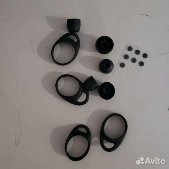 Беспроводные наушники samsung gear iconx b9a1