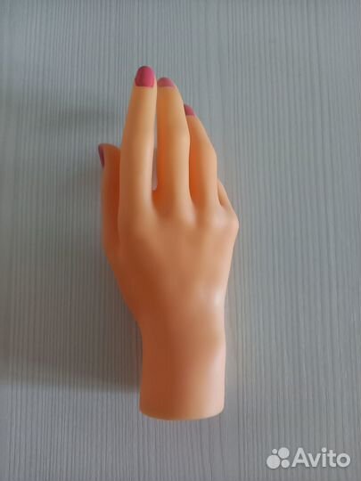 Рука от женского манекена