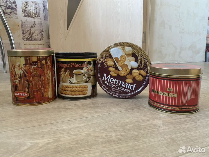 Коллекционные банки жестяные