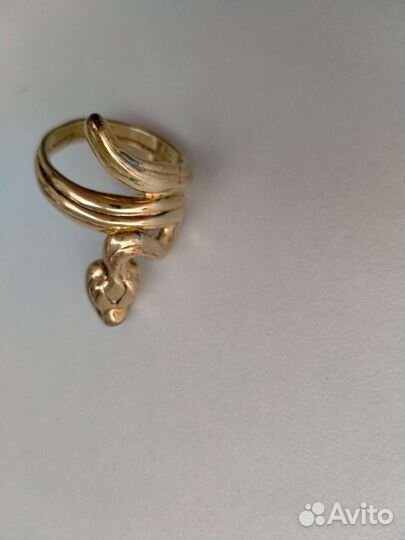 Серебряное кольцо