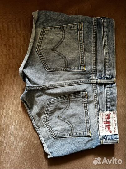 Женские джинсовые шорты levi's