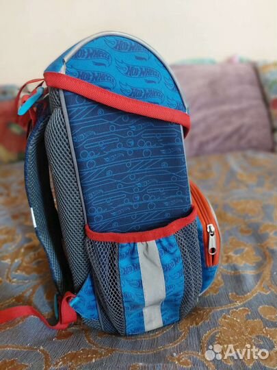 Школьный рюкзак