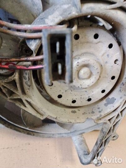 Вентилятор основной Volkswagen Transporter T4 2.4D