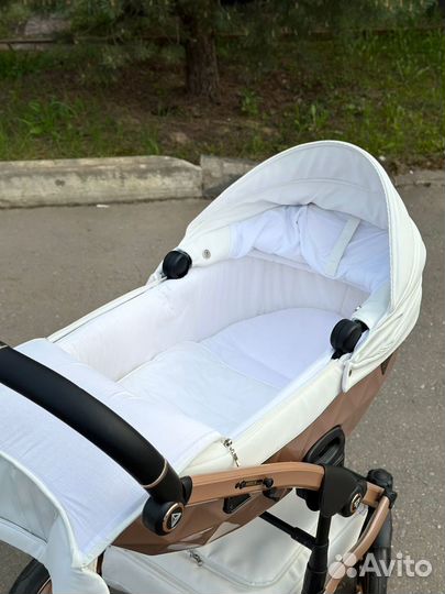 Коляска Junama Diamond Mirror Satin 2в1