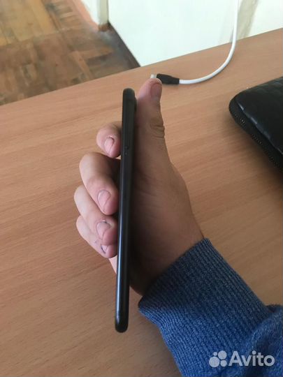 iPhone 7, 32 ГБ