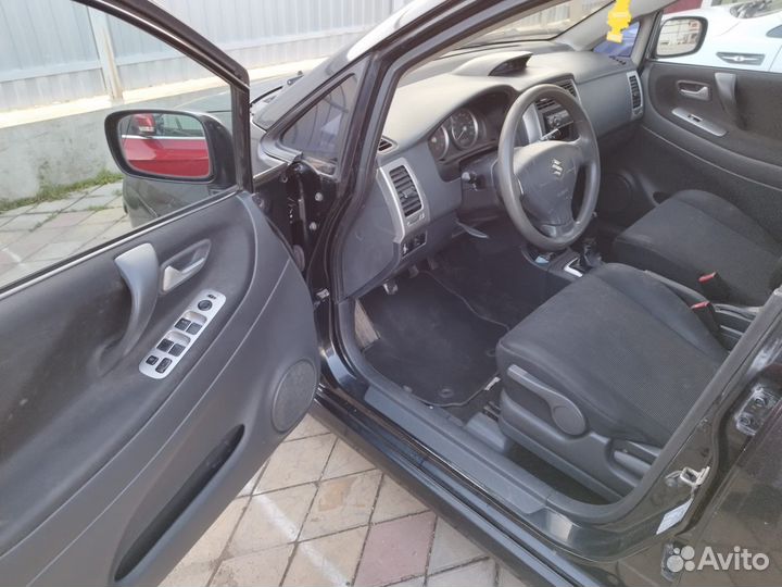 Авто в разбор suzuki liana