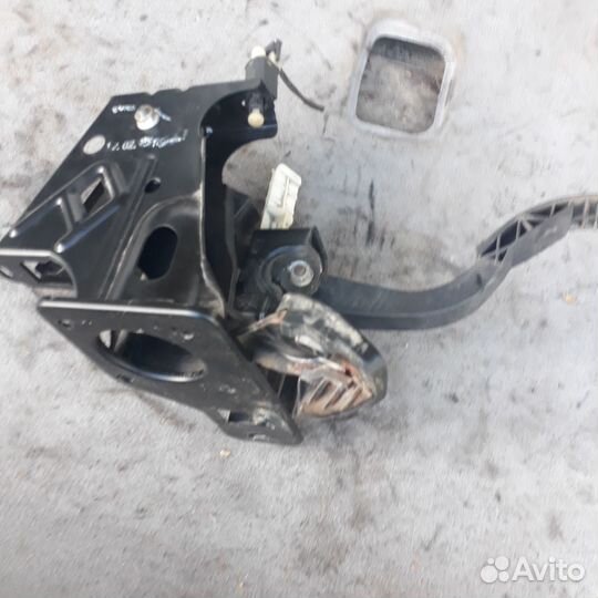 Педаль тормоза Шкода Октавия тур (А4U1) VW Гольф 4