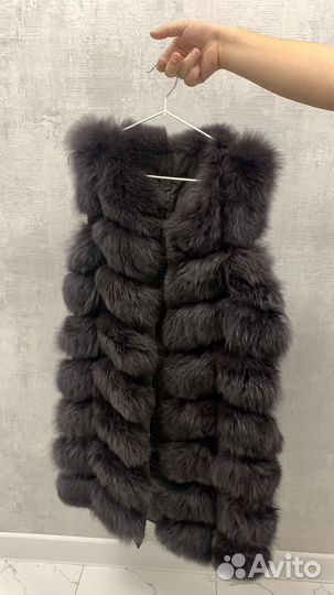 Меховая жилетка