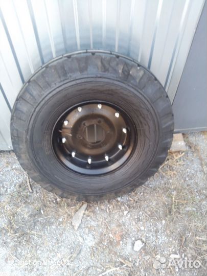 Колесо на тракторную телегу 2птс4