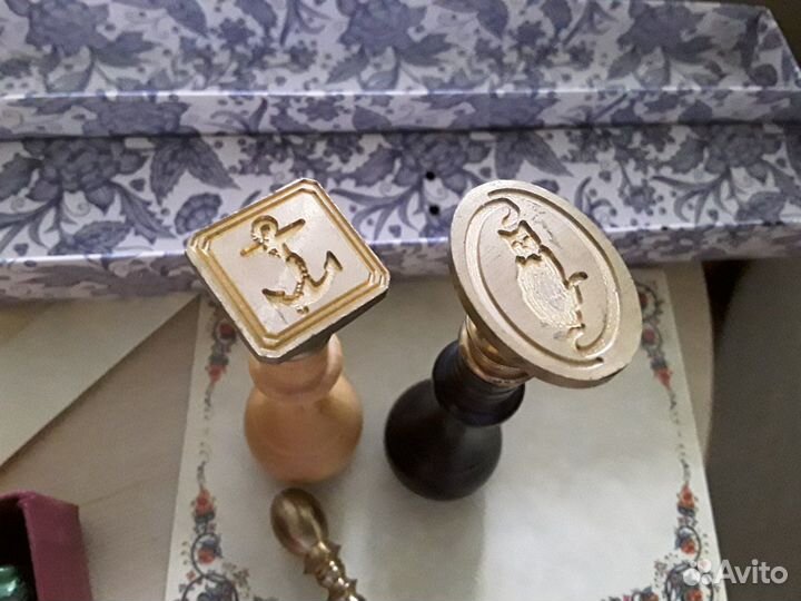 Старинное перо, сургуч и печати. Италия. Винтаж