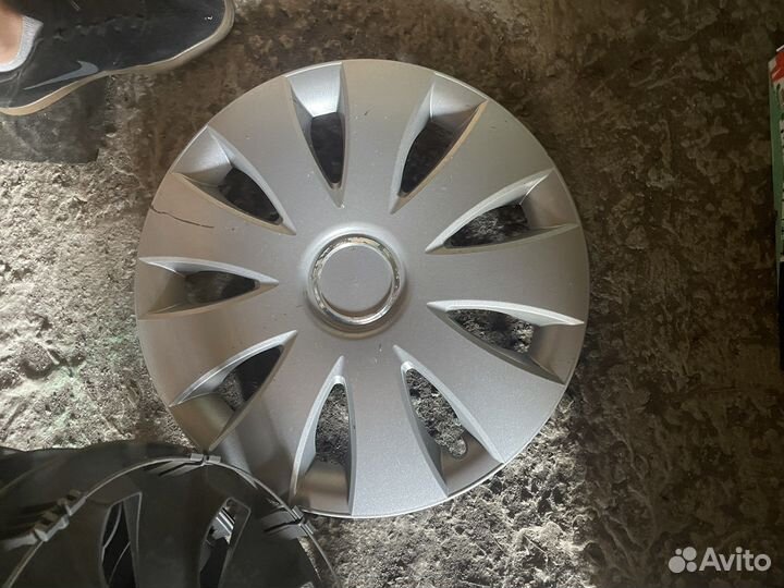 Колпаки на колеса r 16