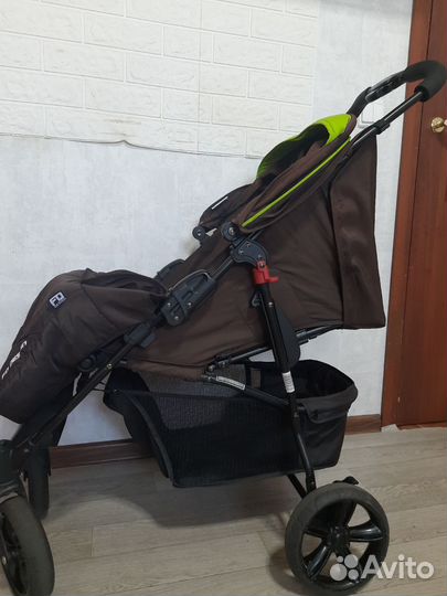 Прогулочная коляска бу